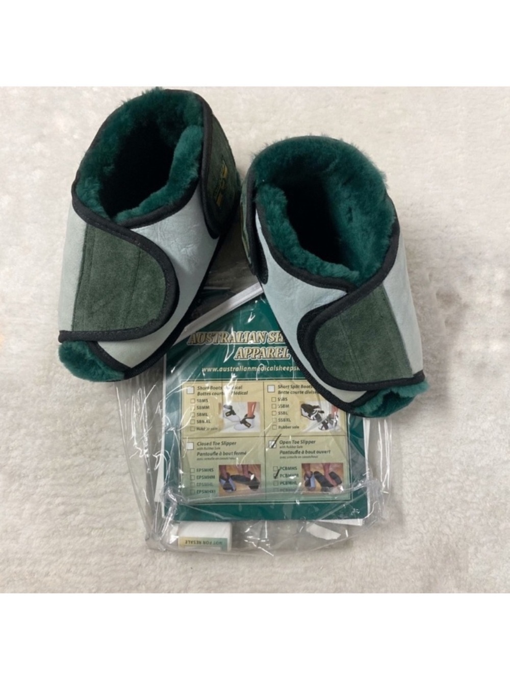 Australian Sheepskin Slippers Wrap Around Velcro Strap Green Size Medium